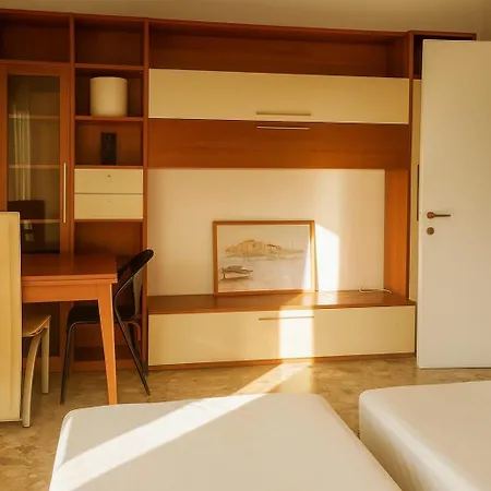 Sunnyrooms Con Terrazza Panoramica Bed & Breakfast