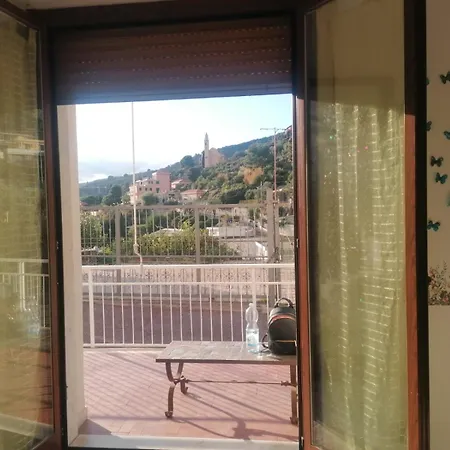 Sunny Con Terrazza Panoramica Frühstückspension *